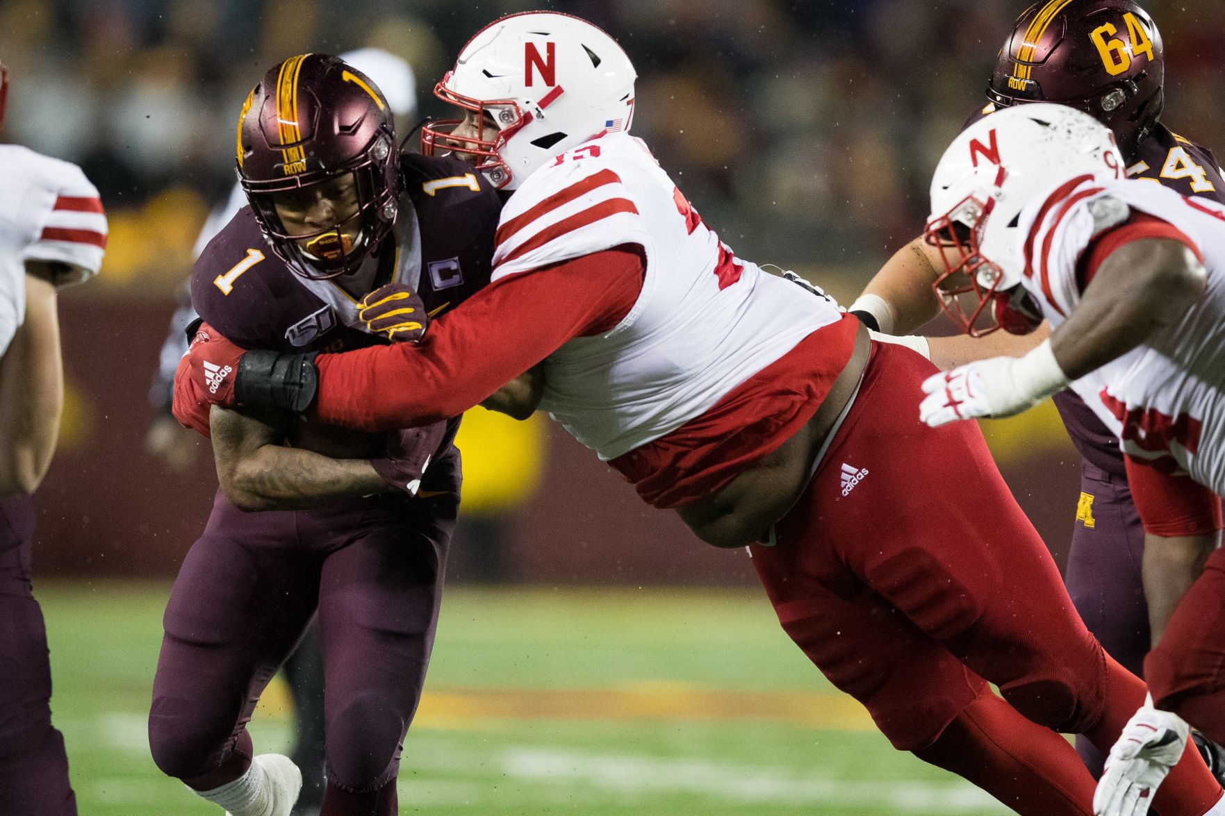 Defensive line Darrion Daniels